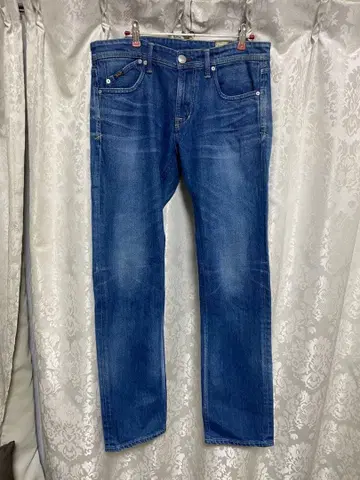 야누크 마이클 31인치