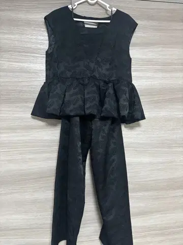 블랙 팬츠 셋업 결혼식