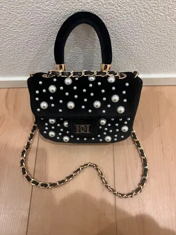 Darich 데코라티브 펄 핸들 백 BLK 오늘만 가격 인하!!