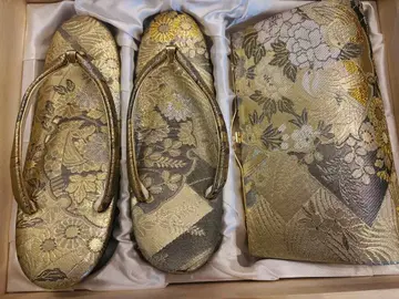 골드 컬러 꽃무늬 조리와 백 세트