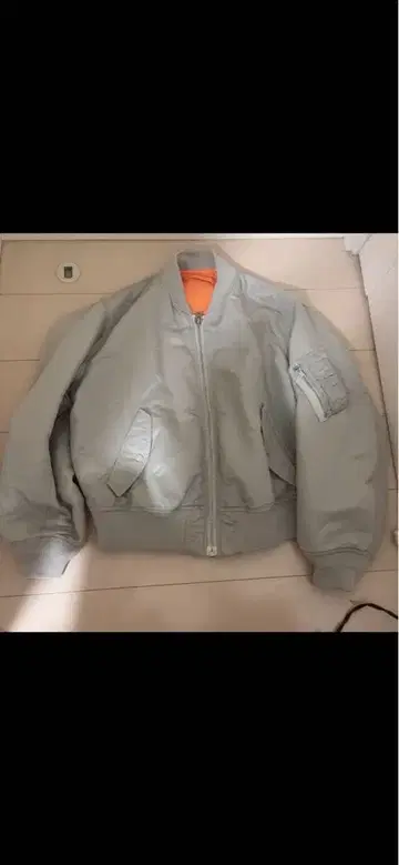 roku 6 united arrows MA1 자켓