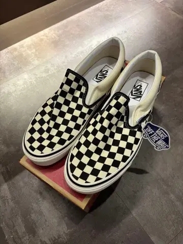 미사용 애너하임 슬립온 반스 28