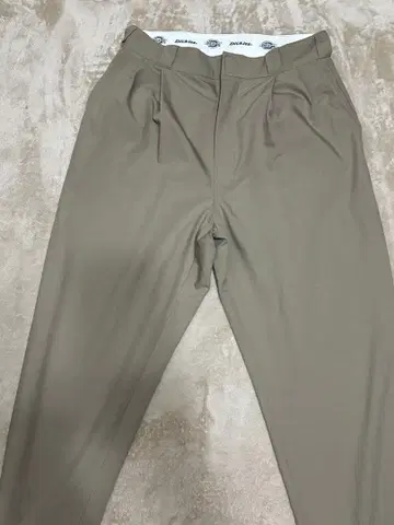 디키즈 베이지 슬랙스