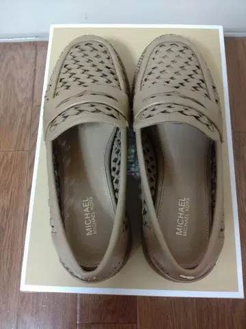 MICHAEL MICHAEL KORS 가죽 로퍼