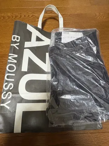 AZUL BY MOUSSY 데미지 스키니 데님