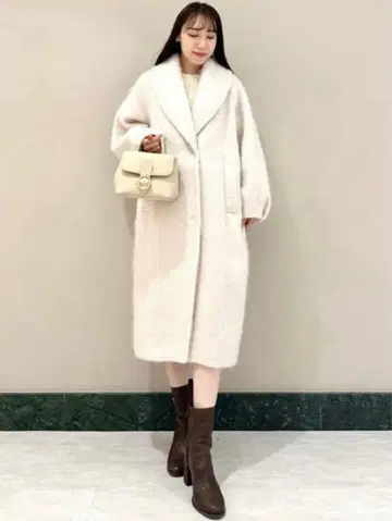 샤기 롱 코트 아이보리