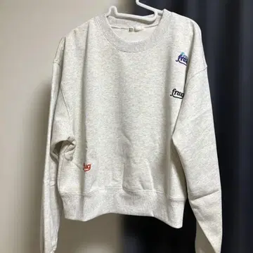 새상품 Java 콜라보 란달 자수 크롭 맨투맨 L 오트밀