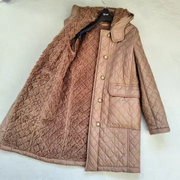 컨디션 최상 현행 매킨토시 런던 퀼팅 코트 보아 핑크 베이지