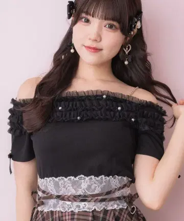 미사용 새상품 ROJITA 튤 오프숄더 골지 리브 상의