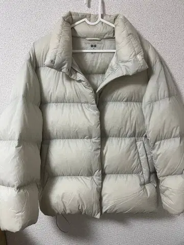 유니클로 UNIQLO 울트라 라이트 다운 M 화이트