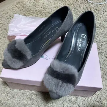 다이애나 Artemis 그레이 스웨이드 퍼 펌프스 24