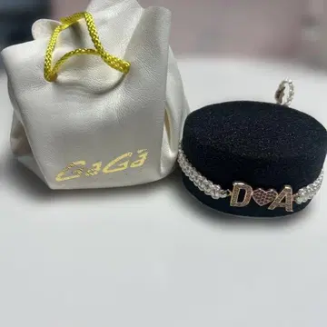 [ sk/11.11/5 ] Gigi D&A 팔찌