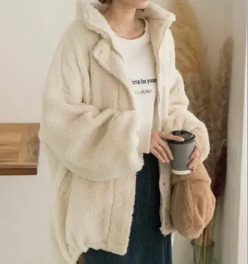 ad thie 보아 몬스터 코트 보아 코트 아이보리