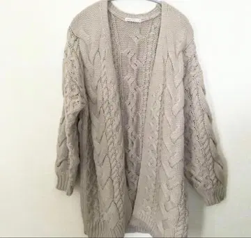 베이지 케이블 니트 가디건