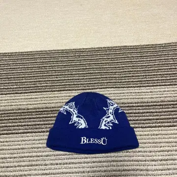 BlessU 파랑 니트 모자 동물 패턴