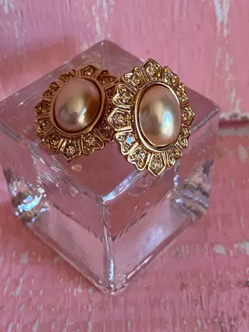 MONET 골드 펄 귀찌