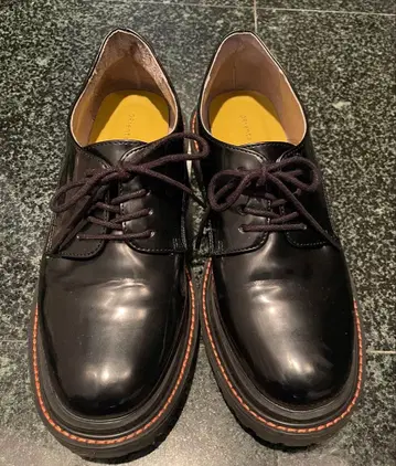 블랙 가죽 레이스업 슈즈