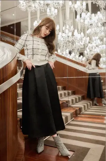 herlipto Shine Satin Volume Long Skirt
