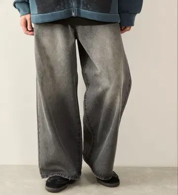 [ JUNRED ] 볼륨컷 스트레이트 데님 팬츠