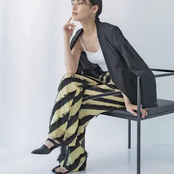 새상품 UNITED TOKYO 노카라 자켓