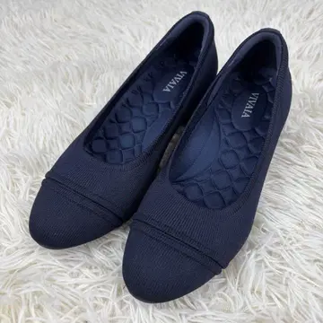 VIVAIA 라운드토 청키힐 펌프스 23 네이비