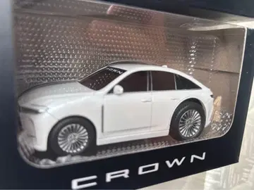 크라운 세단 풀백카