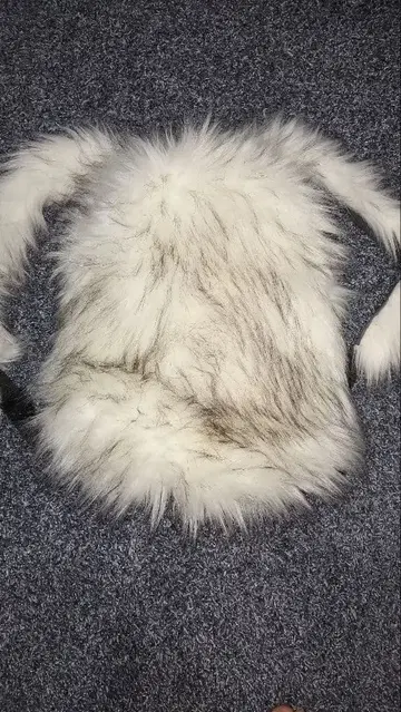 퍼 백팩 화이트 y2k