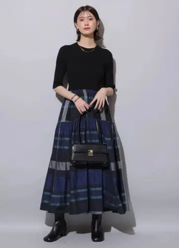 배송비 포함 5부 소매 개더 도킹 원피스