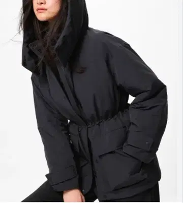 유니클로 xs 하이브리드 다운 코트 블랙 계열