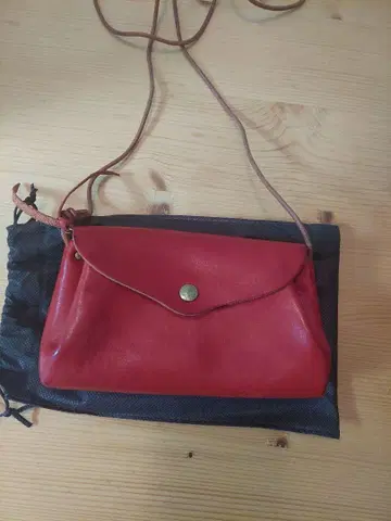 가죽 빨간색 사코슈 수납 봉투 포함