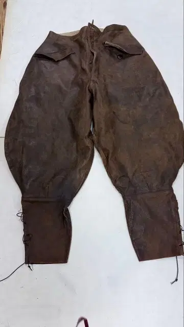 진품 리얼 밀리터리 가죽 조거 팬츠 수리 있음 상자 new