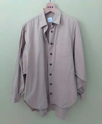 [ 스픽 앤 스팬 ] 백 개더 빅 셔츠 베이지