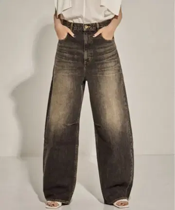 STUDIOUS Damaged Barrel Leg Jeans