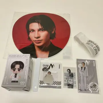 ON RAUL 라울 굿즈 세트