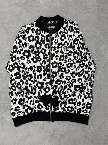 RODEO CROWNS 레오파드 무늬 점퍼