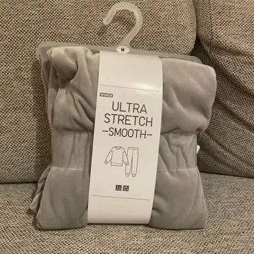 UNIQLO 울트라 스트레치 스무스 세트 M 그레이