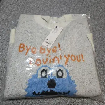 GU 퍼펫순순 니트 스웨터