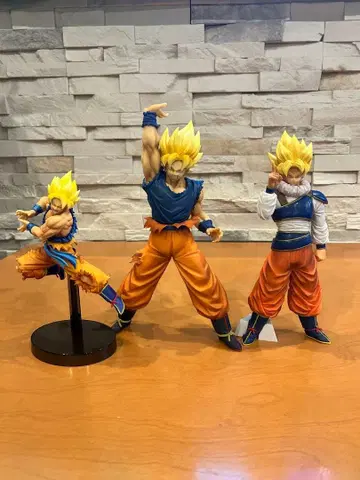 드래곤볼 피규어 3체 세트 손오공 초사이어인