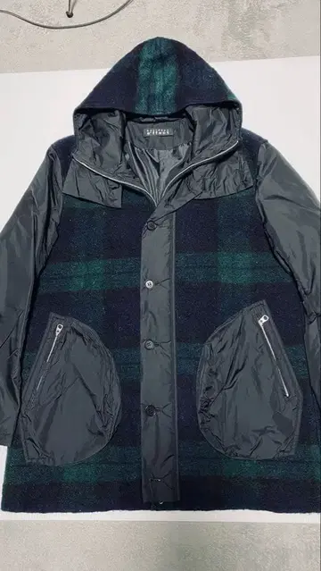 다크 그린 네이비 체크 마운틴 파카