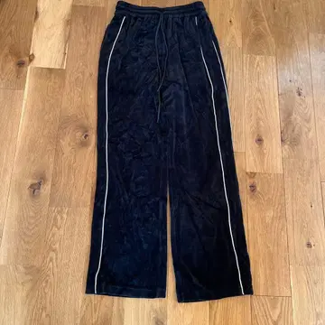 ma couleur 라인 팬츠 블랙