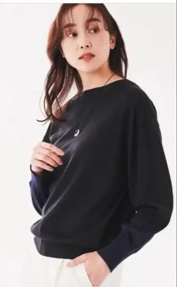 택 포함 새상품 언타이틀 크루넥 하이 게이지 울 100% 스웨터 블랙