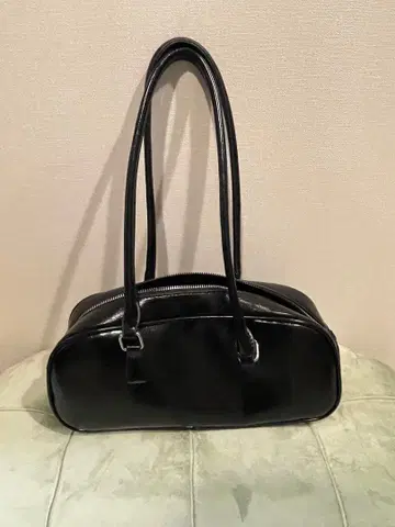 에나멜 블랙 미니 보스턴/볼링 백