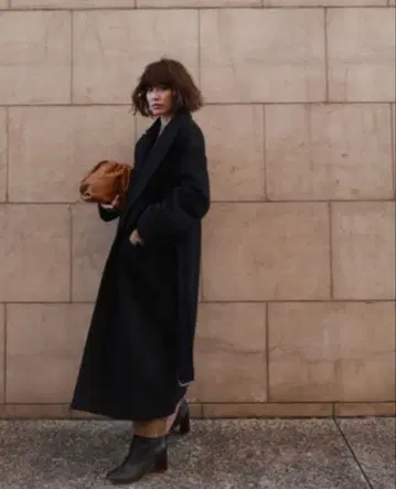 ETRETOKYO 울 벨티드 코트 블랙