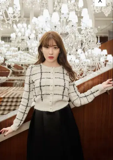 Herlipto Bouncy Check Knit Pullover