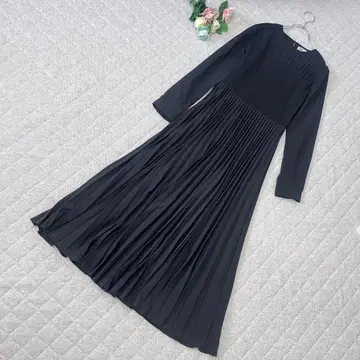 자라 [ XS ] 롱 원피스 긴팔 아코디언 플리츠 크루넥 발표회