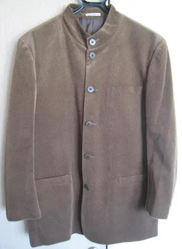 1, 2회 착용의 CIMCA SPORTS 자켓