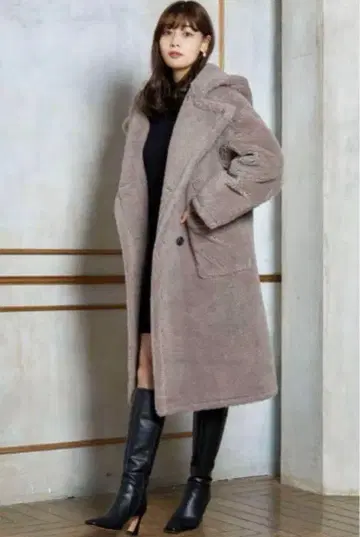 herlipto Fleur Shearling Boa Coat M