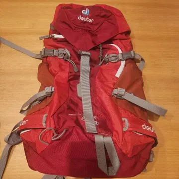 deuter ALPINE 등산 백팩 레드