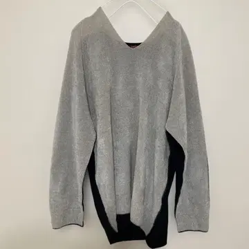 새상품급 아마카 바이컬러 니트