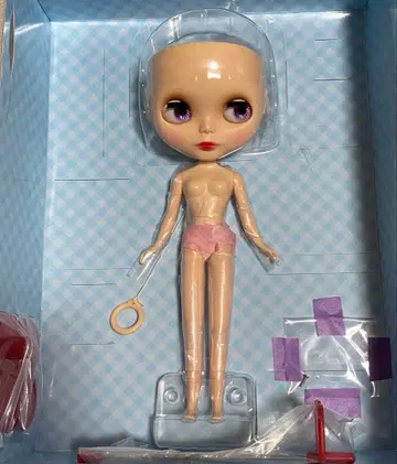 네오 브라이스 파이팅 밀크 사랑해 머리 부분 없음 본체, 스탠드 포함